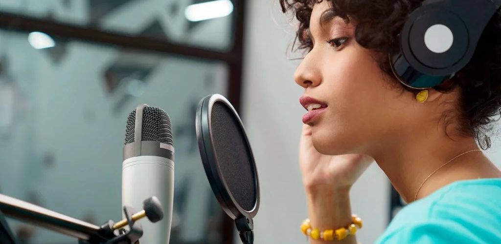 Locución profesional Ambato